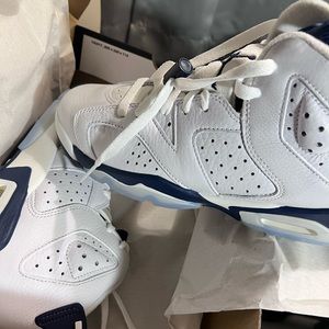 Midnight Navy Jordan 6, size 6.5
